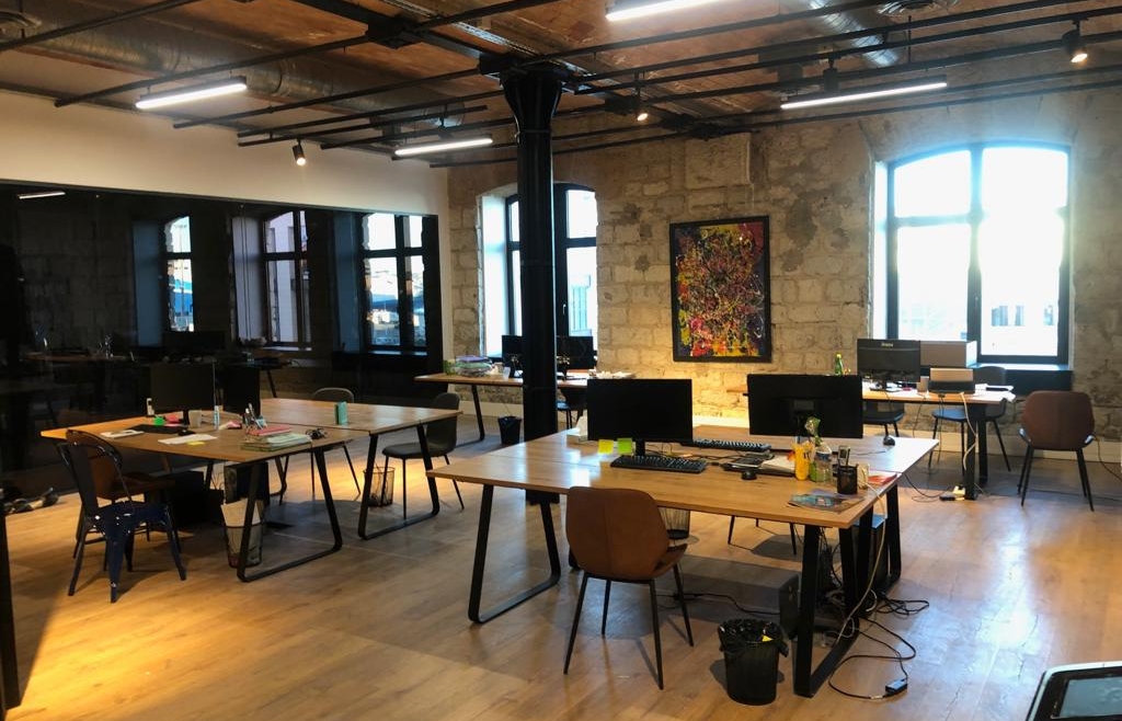 AVITEC sublime l’éclairage de votre bureau