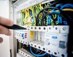 Optimisation de l’installation électrique dans les bureaux : un enjeu de performance et de conformité